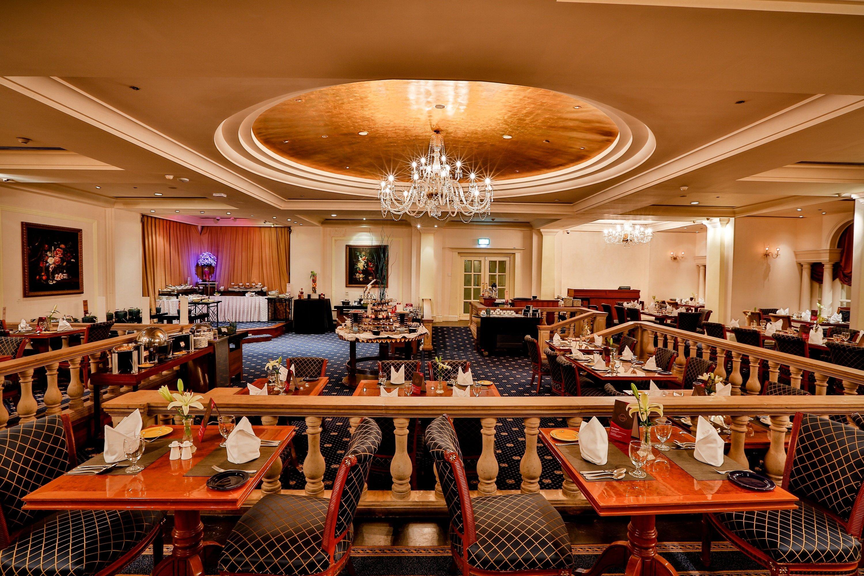 Crowne Plaza Chennai Adyar Park Otel Dış mekan fotoğraf The Imperial Hotel