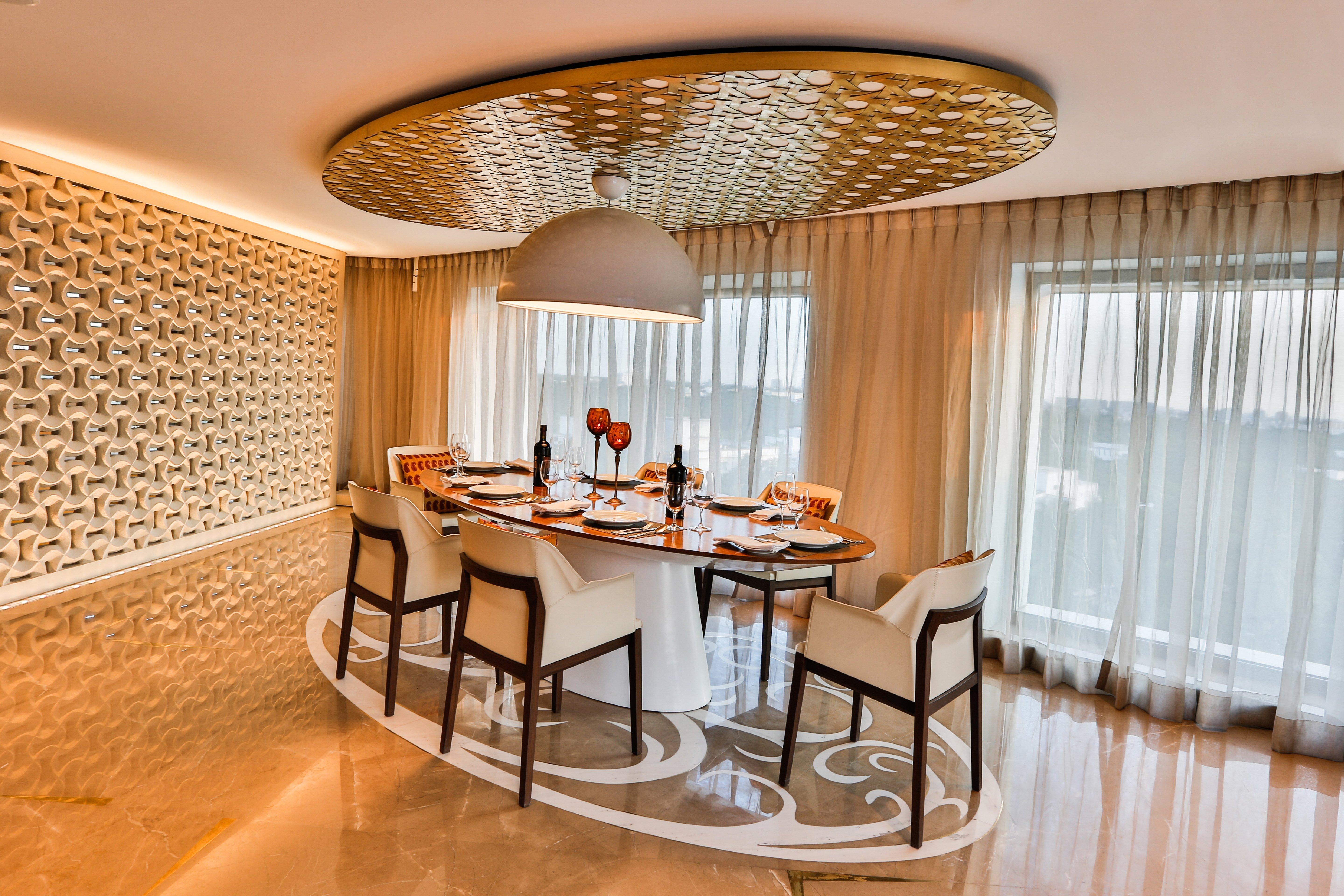 Crowne Plaza Chennai Adyar Park Otel Dış mekan fotoğraf A dining room