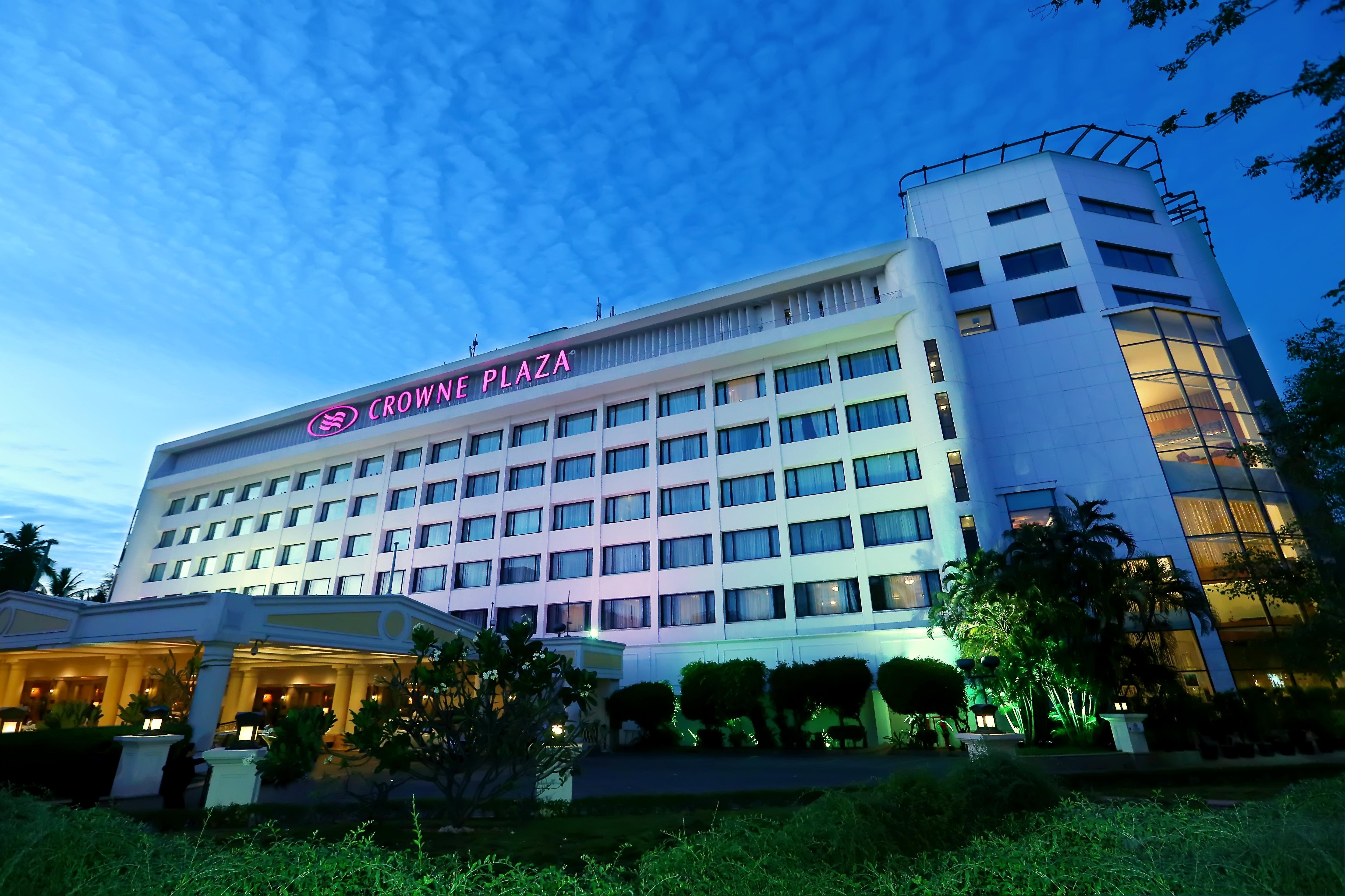 Crowne Plaza Chennai Adyar Park Otel Dış mekan fotoğraf Khon Kaen Plaza Hotel